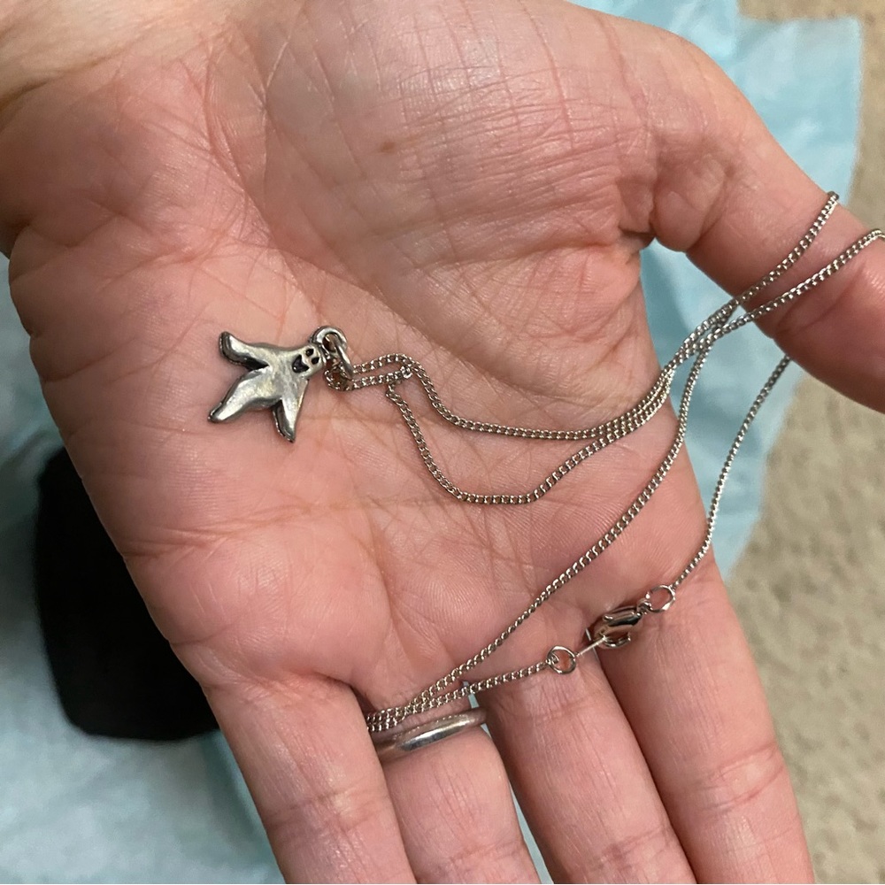 Spooky chain pendant